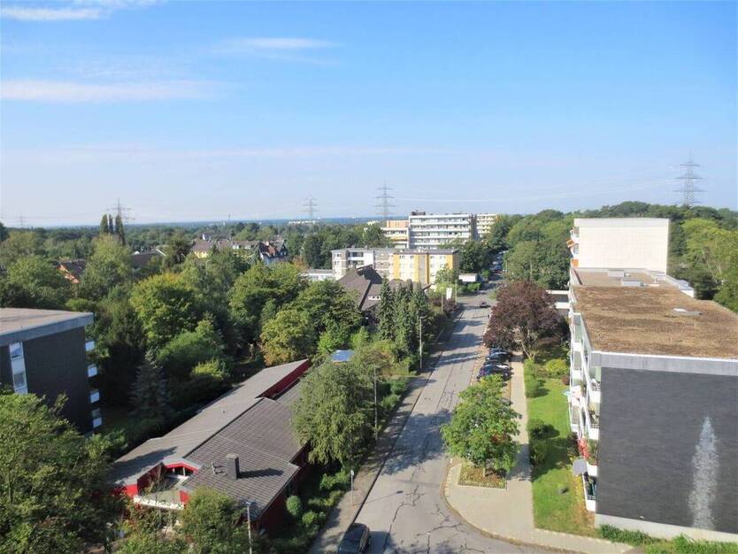 Cityhouse: Top Level, mit Aufzug und Panoramablick über Hilden, in sehr gepflegtem Haus!