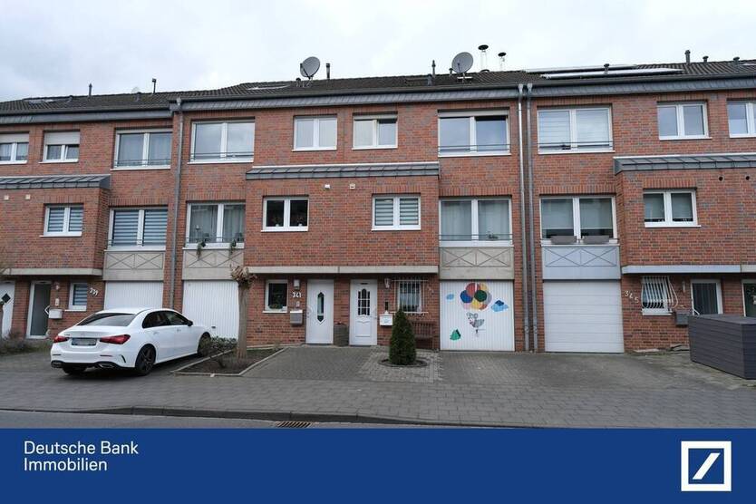 Split- Level- Reihenmittelhaus mit Garten und Garage in MG- Lürrip! Ab 01.09.2025 bezugsfrei!