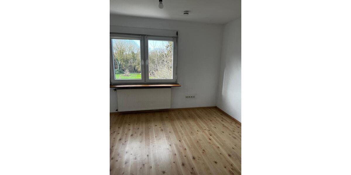 Etagenwohnung Leverkusen Bergisch Neukirchen - 2 Zimmer, 50 m&sup2;, 610&euro; | Angebot:25962681