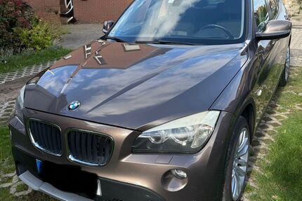 BMW X1 209.000 km 5.300 € Düsseldorf 40468