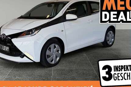 Toyota Aygo 95.524 km 7.490 &euro; Düsseldorf 40233