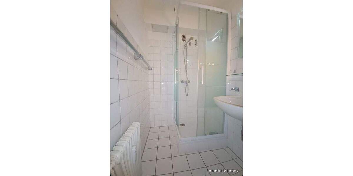 Etagenwohnung Krefeld Cracau - 2 Zimmer, 64 m&sup2;, 580&euro; | Angebot:25734275