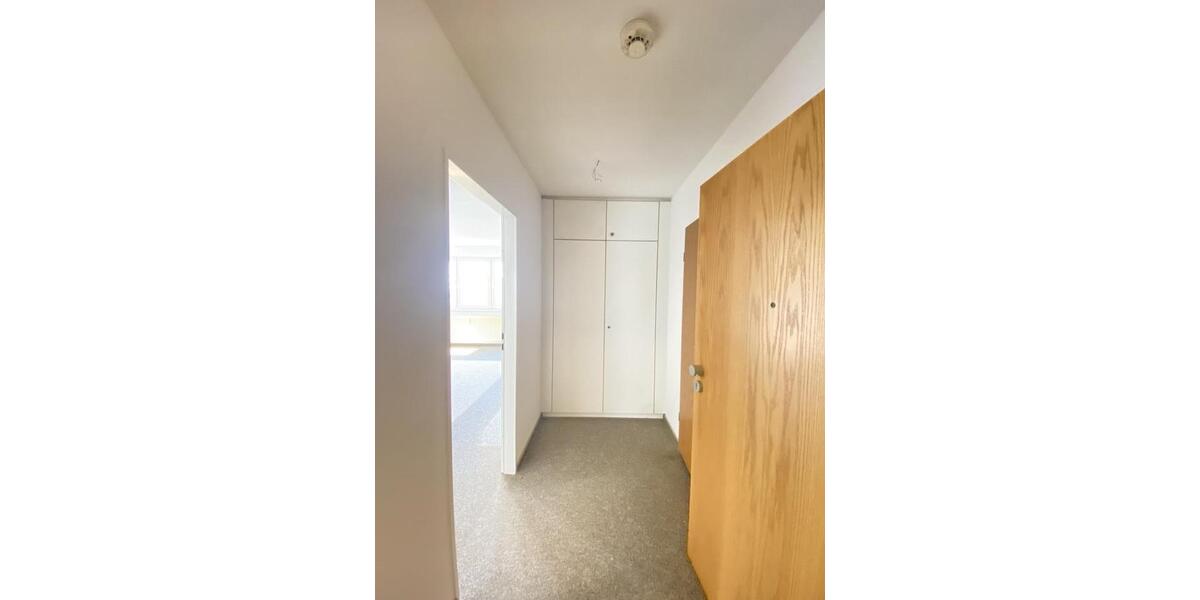 Dachgeschoßwohnung Solingen Aufderhöhe - 2 Zimmer, 58 m&sup2;, 362&euro; | Angebot:26049205