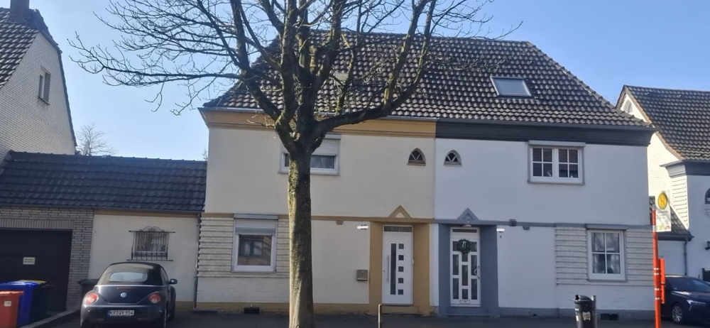 Haus zum Kaufen in Krefeld 490.000 € 140 m²