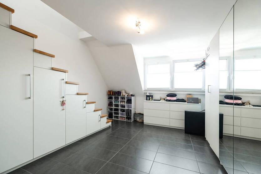 Stilvoll saniertes Familienidyll mit Pool