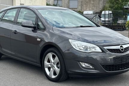 Opel Astra 180.000 km 6.990 &euro; Neuss 41460