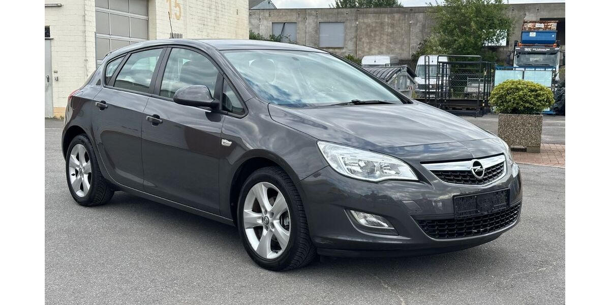 Opel Astra 180.000 km 6.990 &euro; Neuss 41460
