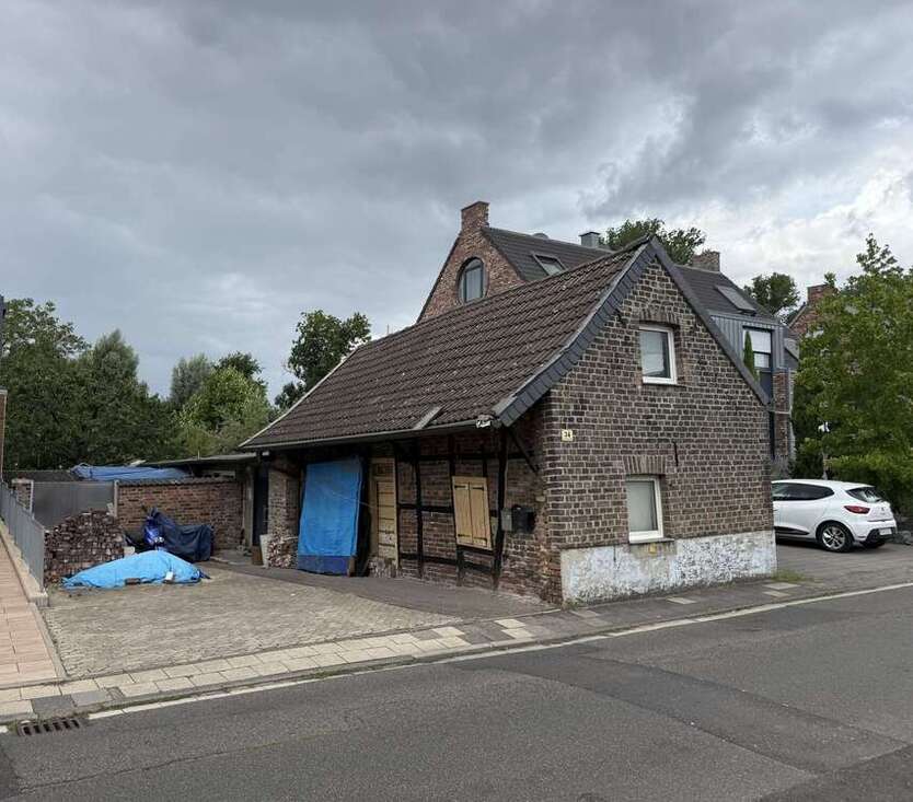 Haus zum Kaufen in Neuss 199.000 € 81 m²