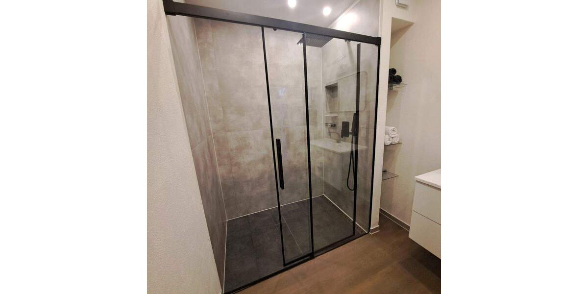 Modernisiertes Zweifamilienhaus 7 zimmer