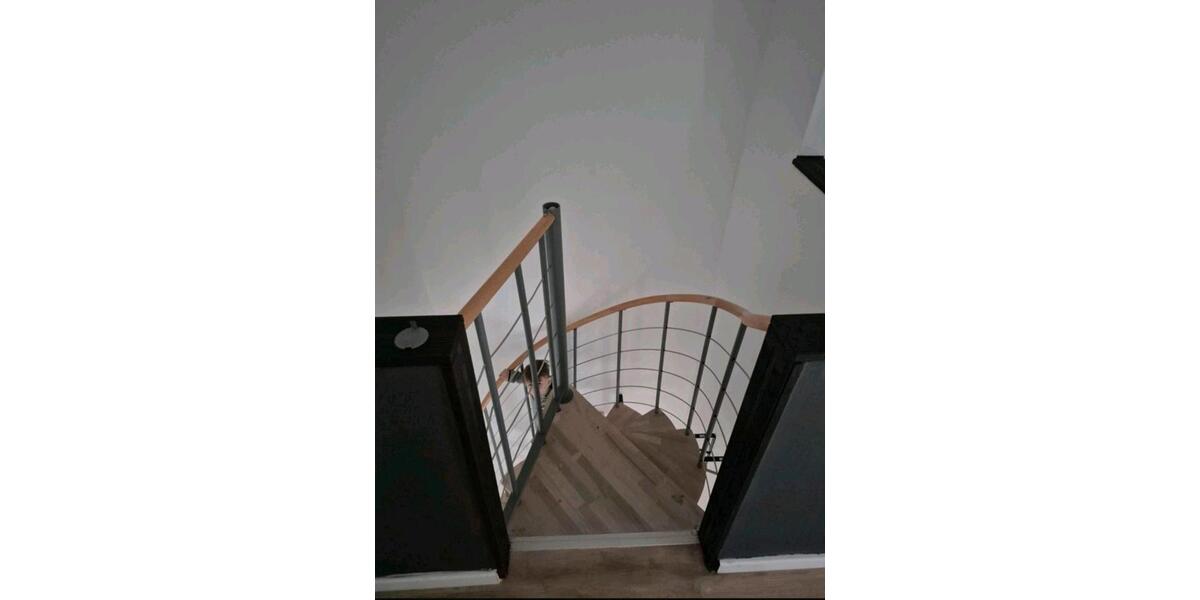 Maisonettenwohnung Düsseldorf Stadtbezirk 9 - 5 Zimmer, 100 m&sup2;, 1.500&euro; | Angebot:26126113