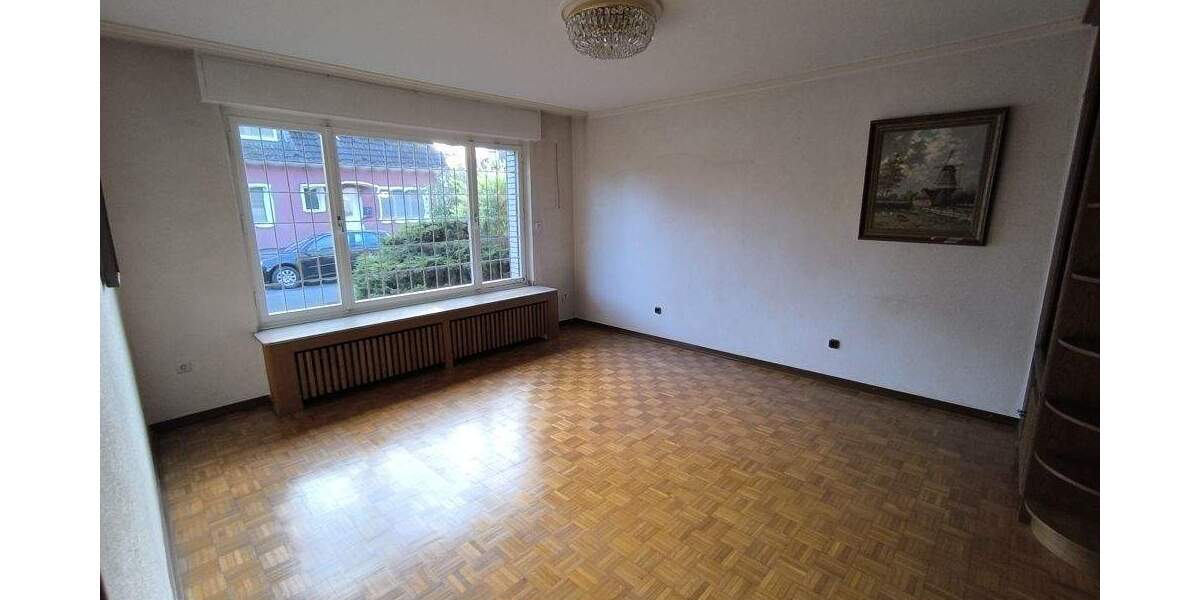 Ihr neues Zuhause in Duisburg-Rheinhausen! Einfamilienhaus sucht neue Eigentümer 7 zimmer