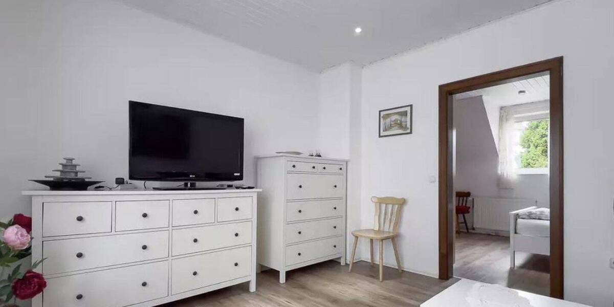 Einfamilienhaus, ideal zum Wohnen, arbeiten oder für die Familie 3 zimmer