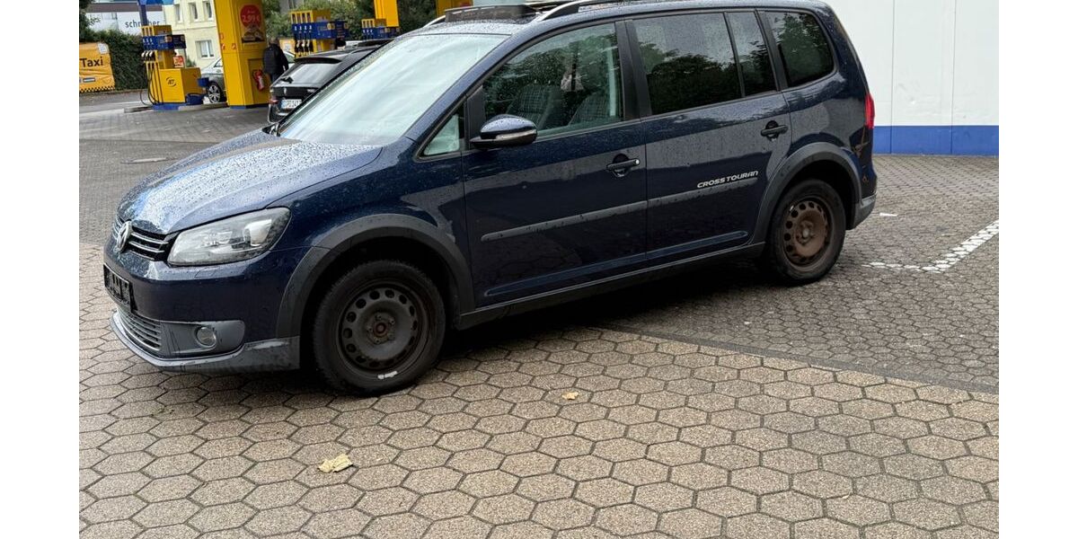 VW Touran 175.000 km 7.700 &euro; Hilden 40721