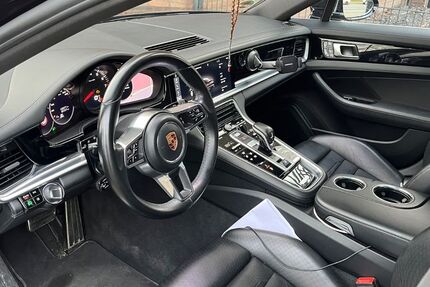 Porsche Panamera 173.000 km 48.500 &euro; Oberhausen 46049