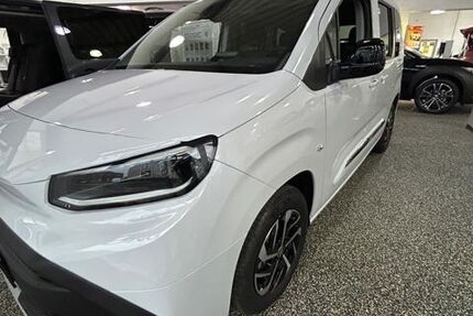 Toyota Proace City 1.500 km 34.880 &euro; Viersen 41748