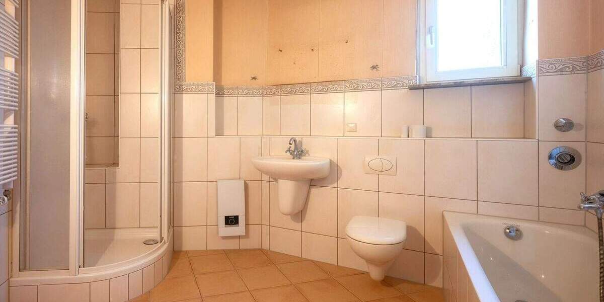 Etagenwohnung Düsseldorf Düsseltal - 3 Zimmer, 75 m&sup2;, 329.000&euro; | Angebot:25800161