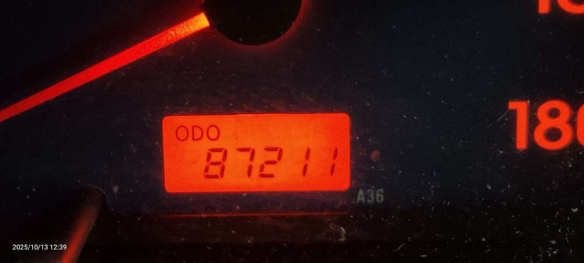 Daihatsu Cuore 87.200 km 999 € Duisburg 47198