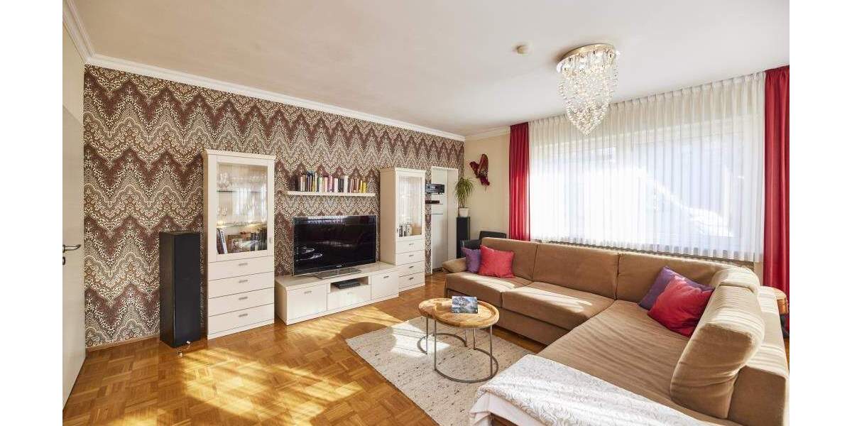 Mehrfamilienhaus, Wohnhaus Krefeld Hüls - 6 Zimmer, 200 m&sup2;, 530.000&euro; | Angebot:25820882