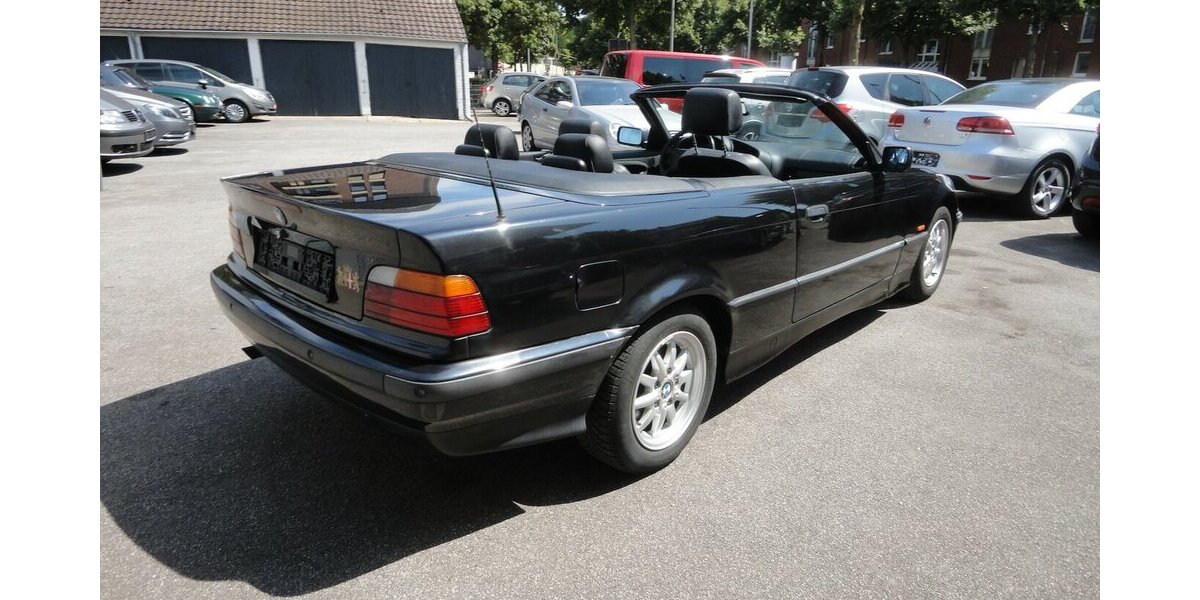 BMW 318i Exclusiv Edition Klimatr.Leder SHZ PDC 220.000 km 5.000 &euro; Neuss 41462