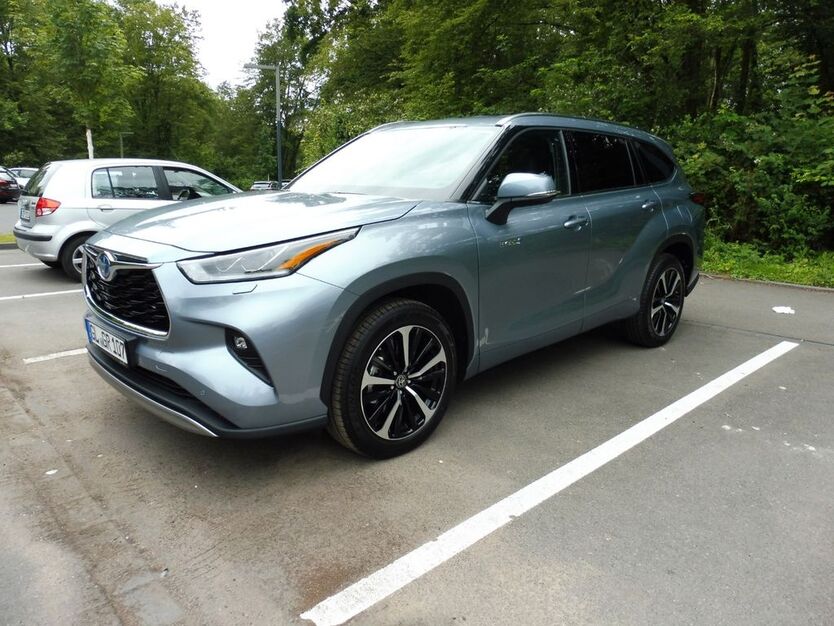 Toyota Highlander 125.789 km 45.500 € Köln 50678