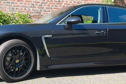 Porsche Panamera 67.242 km 31.811 &euro; Mönchengladbach 41063