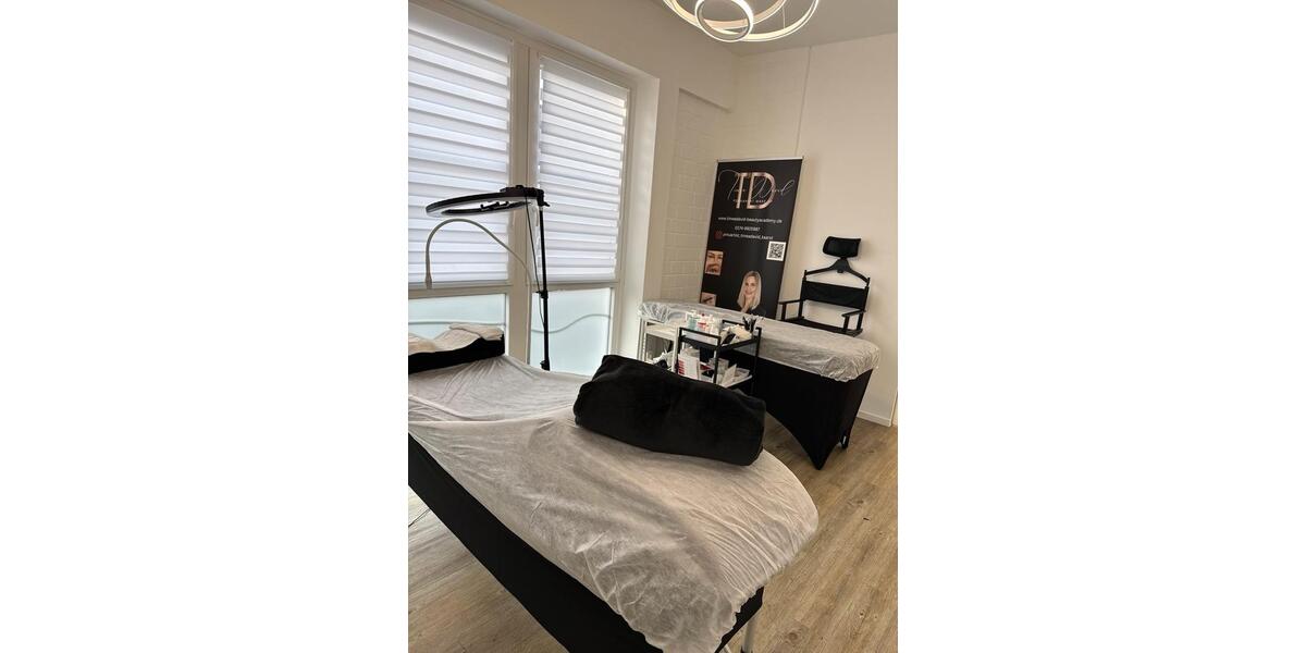 Behandlungsraum (15 qm) zur Untermiete im Kosmetikstudio zimmer