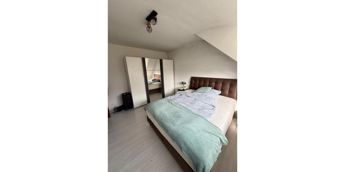 Dachgeschoßwohnung Neuss Augustinusviertel - 2.5 Zimmer, 65 m&sup2;, 850&euro; | Angebot:25635948
