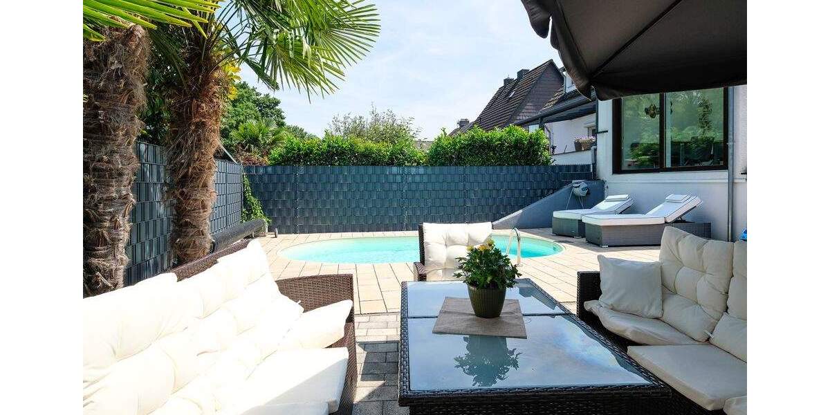 Stilvoll saniertes Familienidyll mit Pool 4 zimmer