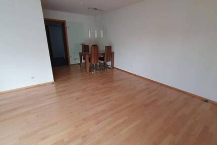Verk. 2-Zi.-Whg, Düsseldorf Lörick, mit gr. Balkon, frei ab 31.10(Aufhebungsvertrag), vom Privat