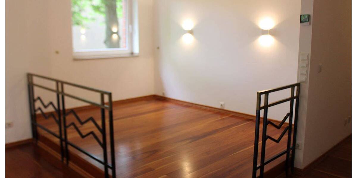 Etagenwohnung Düsseldorf Rath - 2 Zimmer, 78 m&sup2;, 936&euro; | Angebot:26515083
