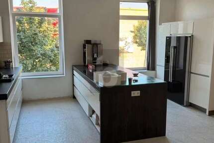 Haus Duisburg Laar - 25 Zimmer, 826 m&sup2;, 1.500.000&euro; | Angebot:25781938