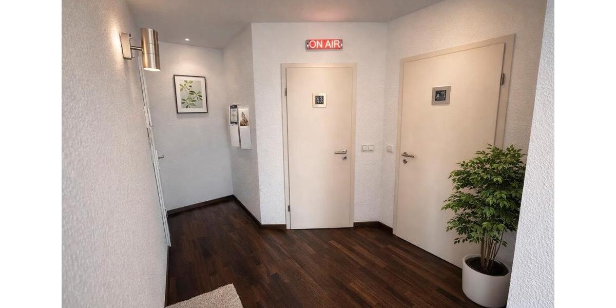 Dachgeschoßwohnung Mönchengladbach Nord - 3 Zimmer, 170 m&sup2;, 189.000&euro; | Angebot:26877060