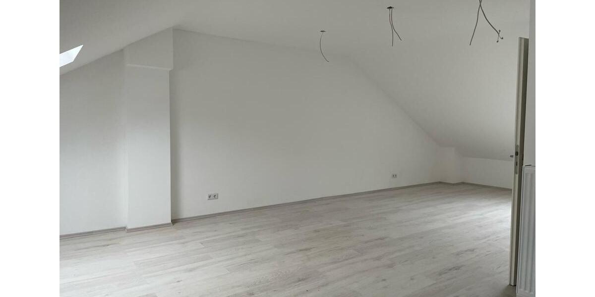 Reihenhaus Wuppertal Gemarkung Elberfeld - 5 Zimmer, 165 m&sup2;, 1.800&euro; | Angebot:25057867