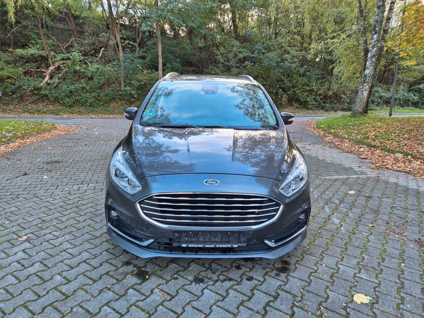 Ford Galaxy 299.000 km 11.699 € Essen 45356