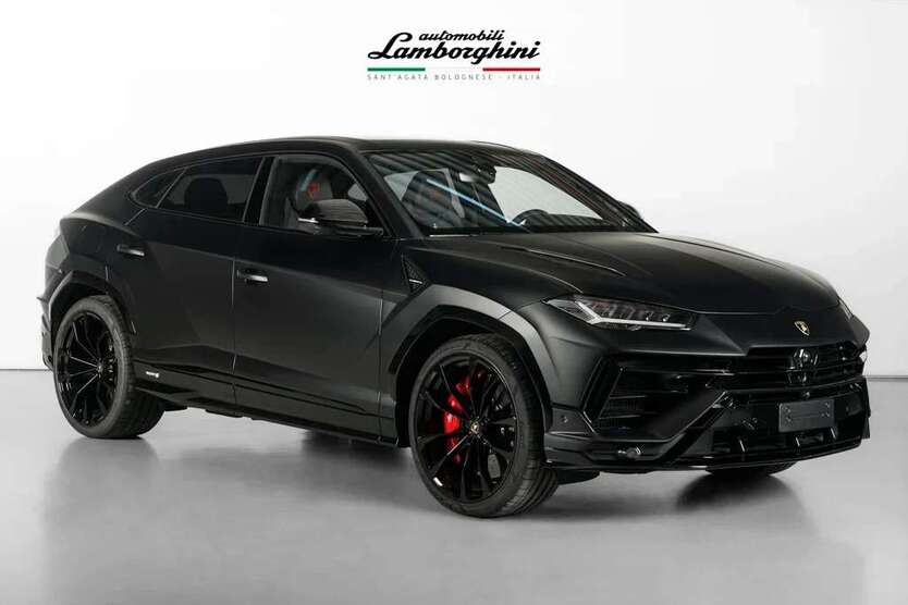 Lamborghini Urus 17.770 km 294.900 € Düsseldorf 40476