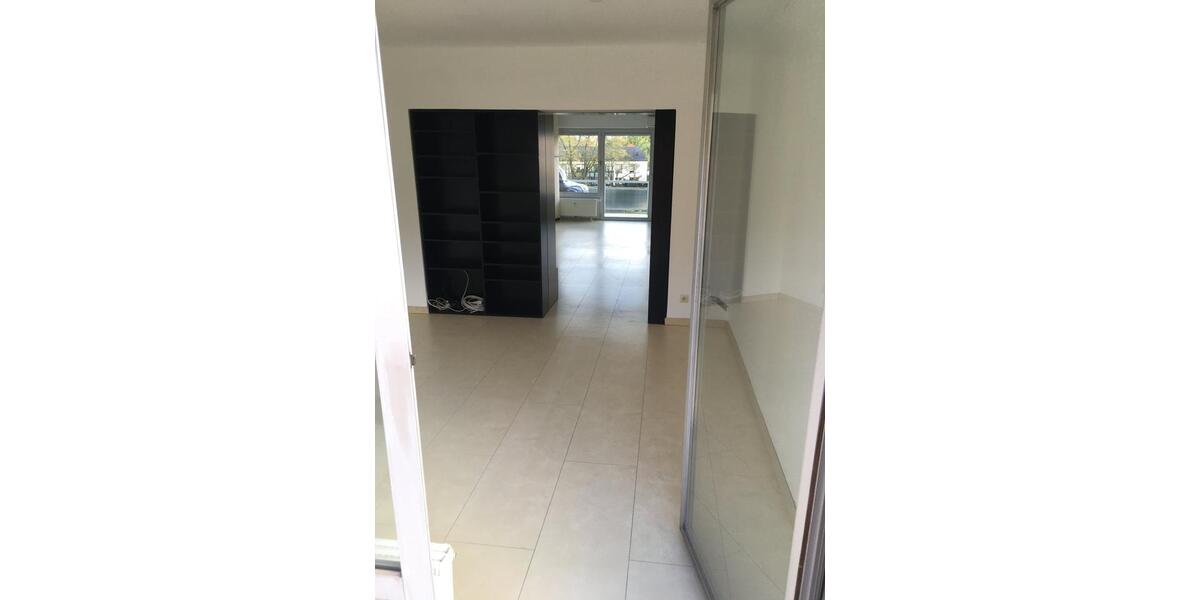 Helle 4 ZKB mit EBK, 2 Balkonen, Tageslichtbad, Tiefgaragenstellp 4 zimmer