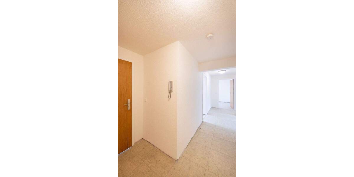 * Erstbezug nach Modernisierung * 2 Zimmer + Wohnküche + Hobbyraum & Balkonoption * 2 zimmer