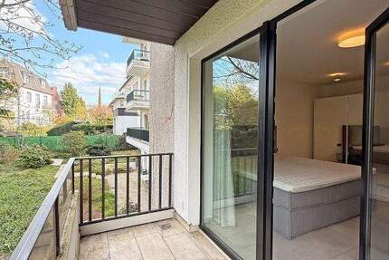 Wohnung Düsseldorf Oberkassel - 2 Zimmer, 82 m&sup2;, 1.690&euro; | Angebot:25708278