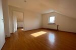 Dachgeschoßwohnung Leichlingen (Rheinland) - 2 Zimmer, 40 m&sup2;, 380&euro; | Angebot:26144285