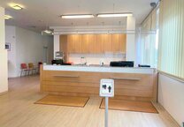 Moderne Praxis- oder Bürofläche: 414 m² in Top-Lage & TG-Stellplätzen