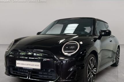 Mini Cooper SE 28.174 km 32.599 &euro; Düsseldorf 40237
