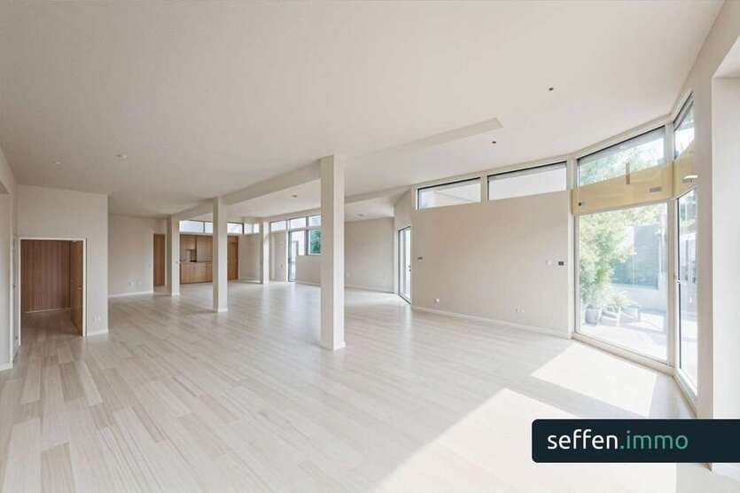 Einzelhandel in Köln 398.000 € 136 m²