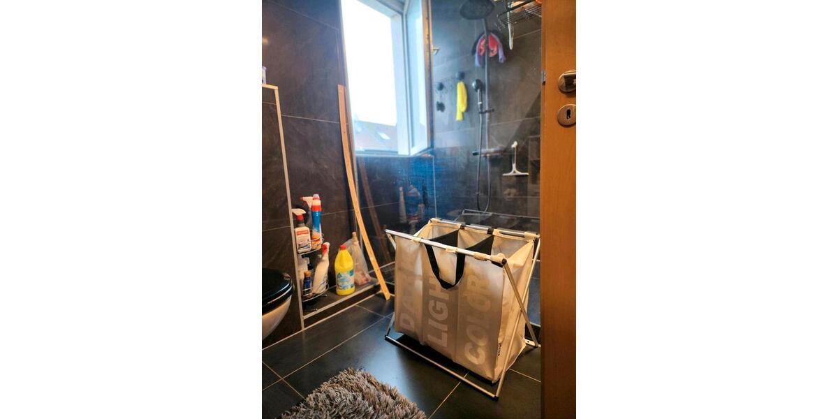Dachgeschoßwohnung Duisburg Duisburg-Mitte - 8 Zimmer, 164 m&sup2;, 265.000&euro; | Angebot:27167080