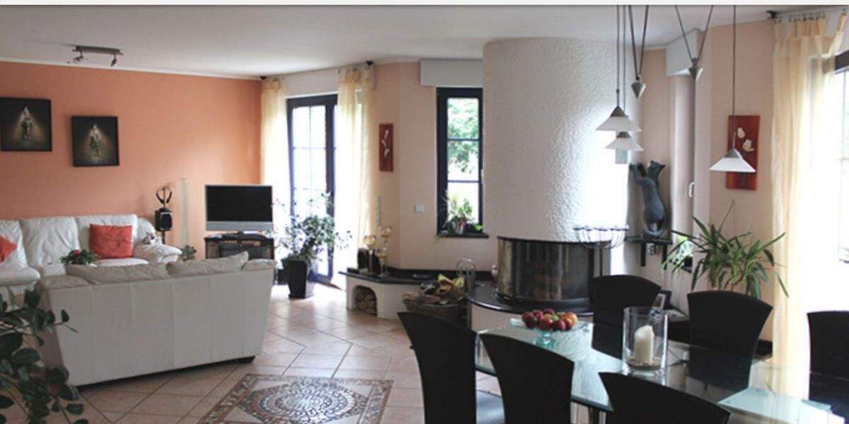 Freistehendes, modernes EinZweifamilienhaus in Krefeld-Fischeln! 8 zimmer