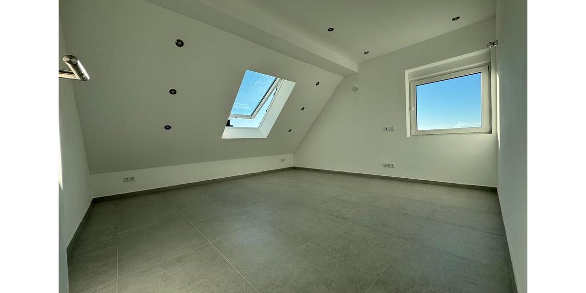 4 Zimmer Maisonette Erstbezug und Kernsanierung mit Energie­effizienz­klasse A 4 zimmer