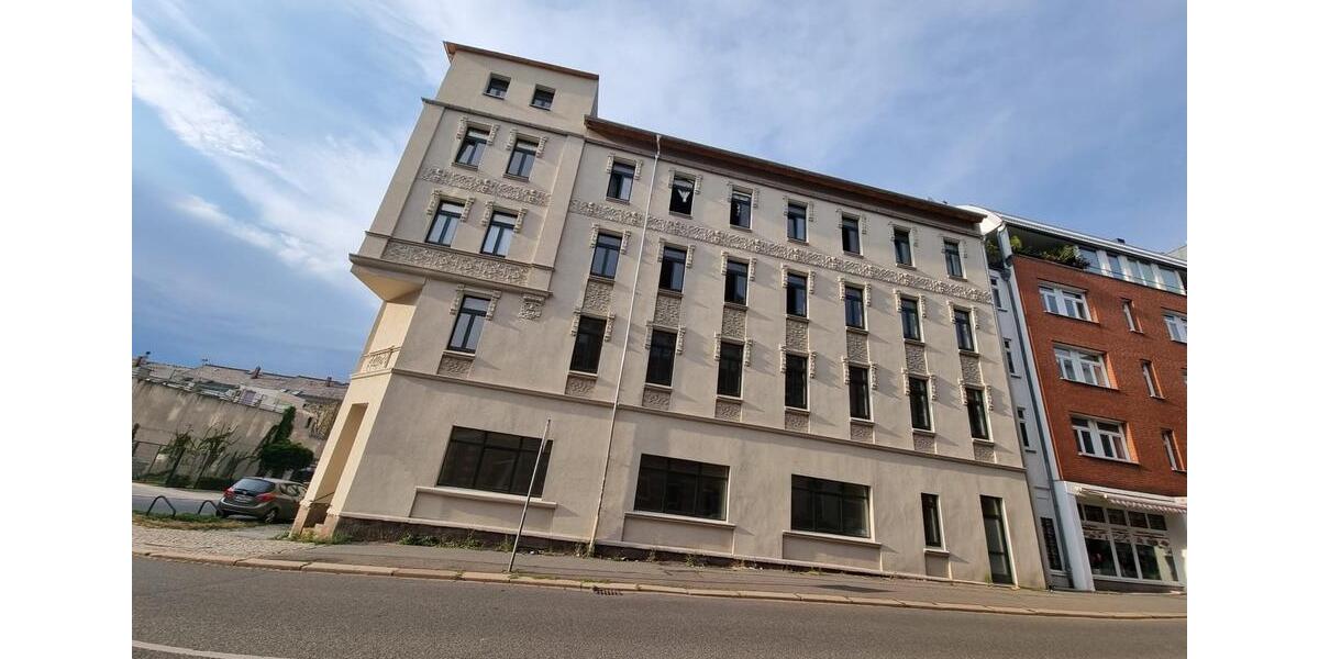 13-Familienhaus + 1 Gewerbeeinheit | Fast fertig renoviert | zimmer