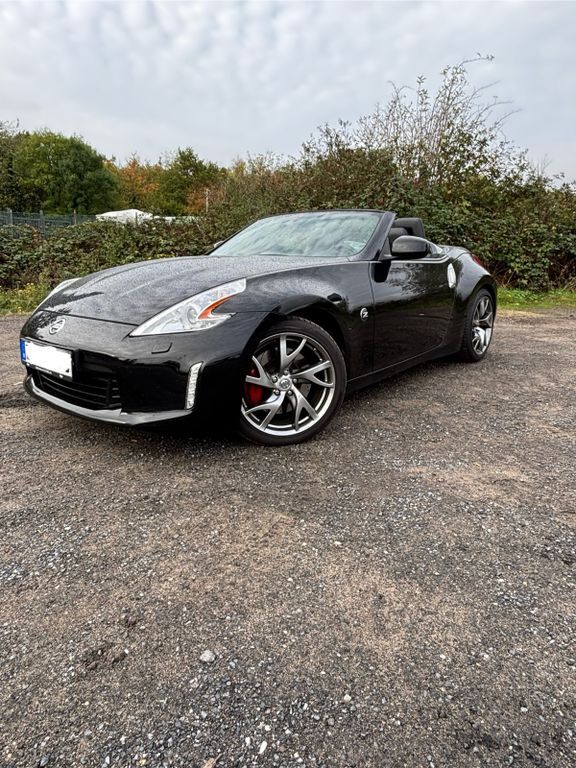 Nissan 370Z 108.000 km 20.999 € Duisburg 47269