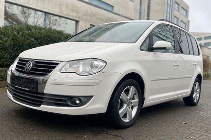 VW Touran 160.000 km 4.990 € Düsseldorf 40549