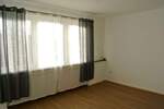 Ortsteil Broich Appartement im renovierten Zustand und Großräumig mit separater Küche