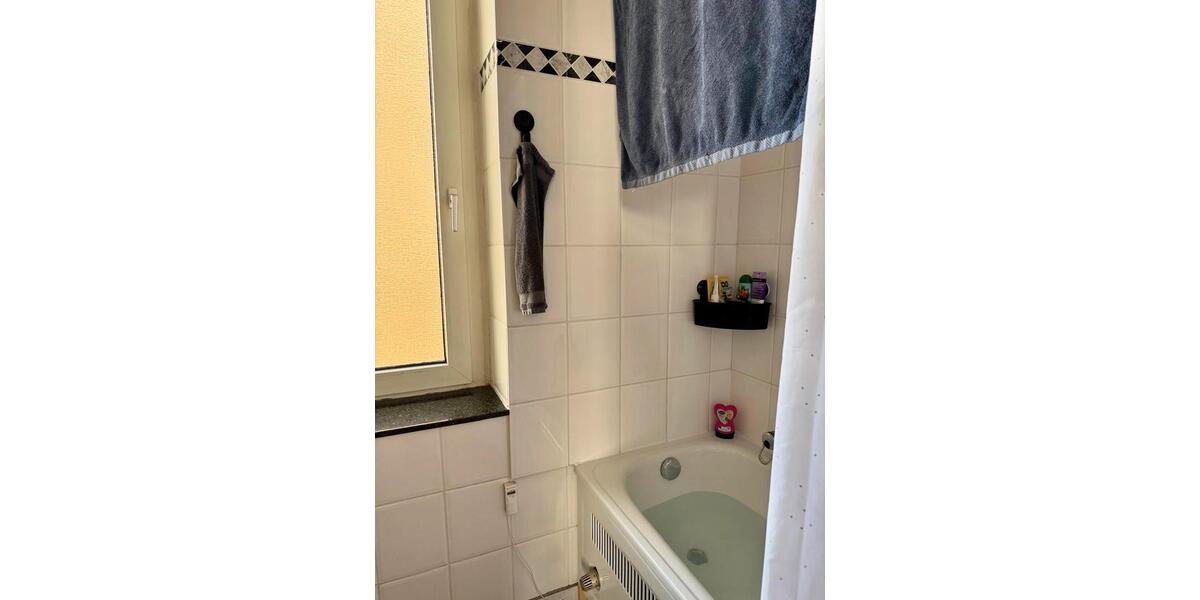 Etagenwohnung Wuppertal Sedansberg - 4 Zimmer, 100 m&sup2;, 900&euro; | Angebot:26396565